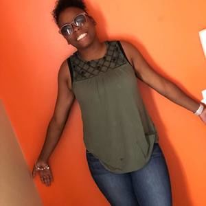 Meet your Posher, Taylor